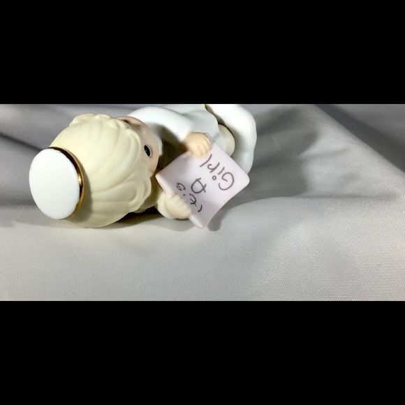 PRECIOUS MOMENTS “Growing in Grace” infant girl - Picture 10 of 16